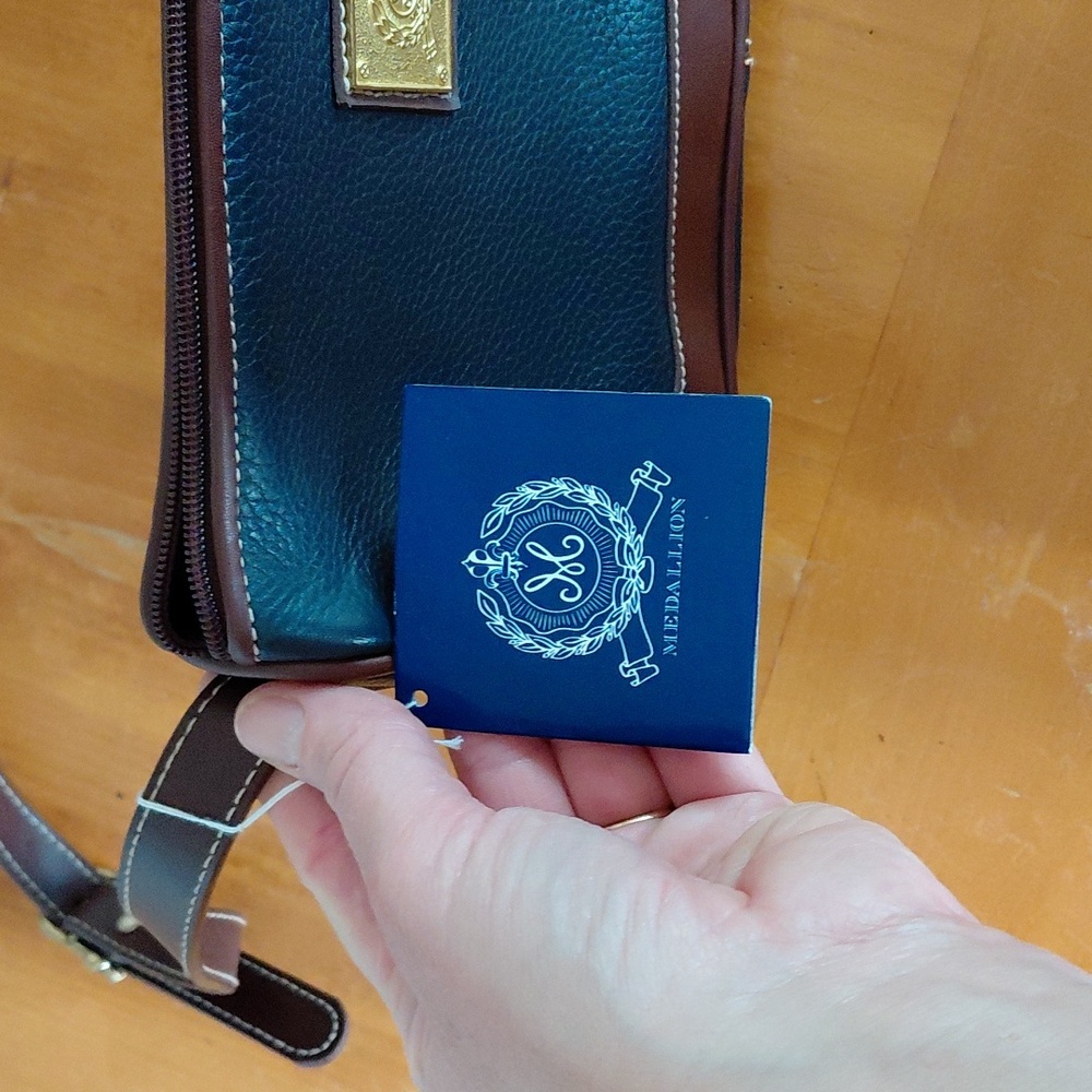 Nwt Vintage Medallion QVC Navy and Brown Leather Crossbody Purse - Picture 5 of 12